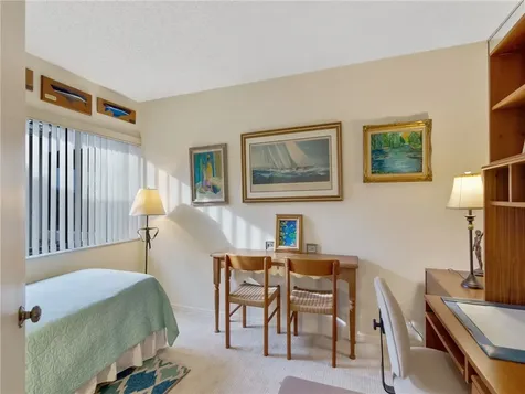 1880 Bay Road Vero Beach FL 32963