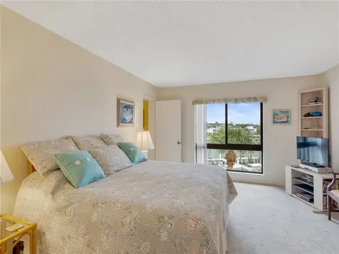 1880 Bay Road Vero Beach FL 32963