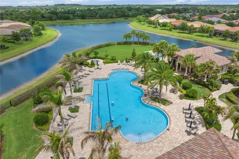 5048 Monroe Circle Vero Beach FL 32967