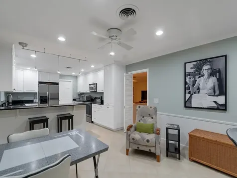 2301 Avalon Avenue Vero Beach FL 32960