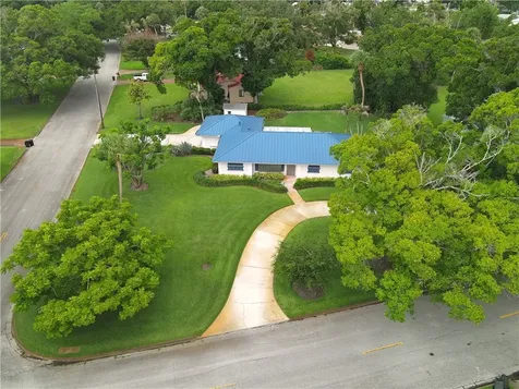 2301 Avalon Avenue Vero Beach FL 32960