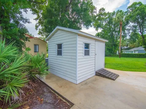 2301 Avalon Avenue Vero Beach FL 32960