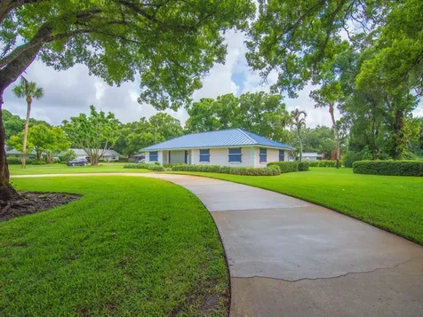 2301 Avalon Avenue Vero Beach FL 32960