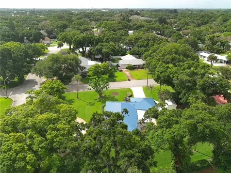 2301 Avalon Avenue Vero Beach FL 32960