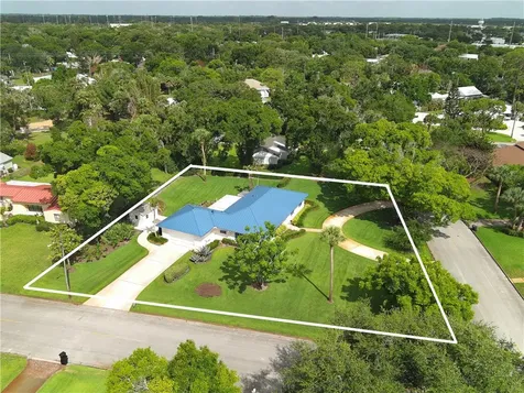 2301 Avalon Avenue Vero Beach FL 32960