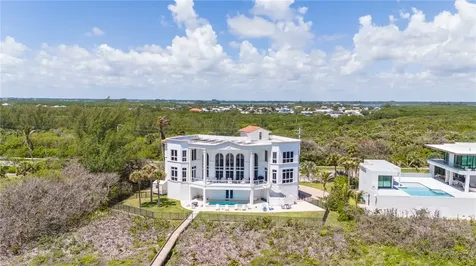 4600 N Highway A1a Hutchinson Island FL 34949