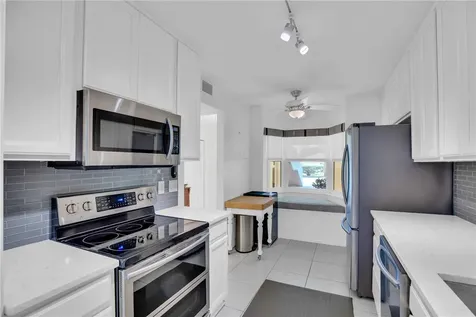 365 N Grove Isle Circle Vero Beach FL 32962