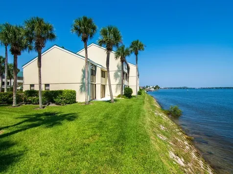 1840 Tarpon Lane Vero Beach FL 32960