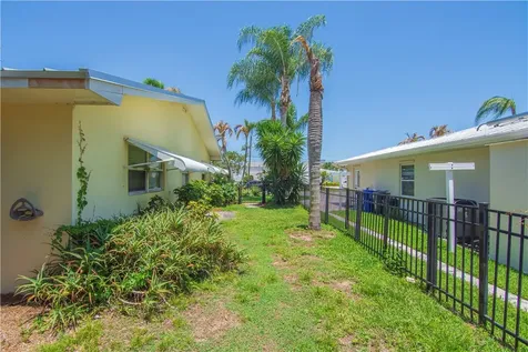 475 19th Place Vero Beach FL 32960