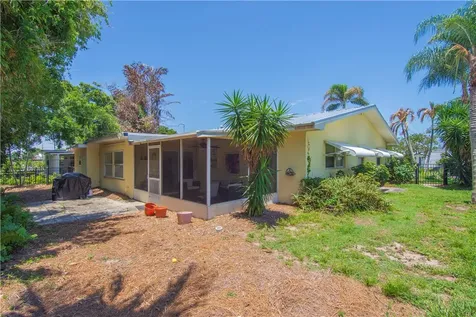 475 19th Place Vero Beach FL 32960