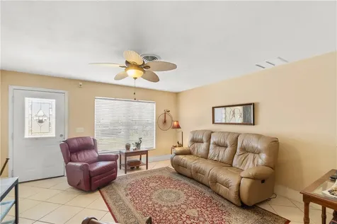 475 19th Place Vero Beach FL 32960