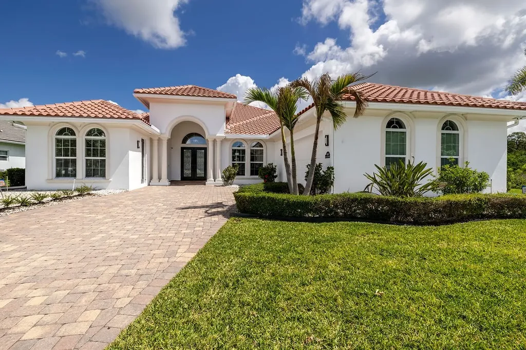 4440 Jacqueline Manor SW Vero Beach FL 32968