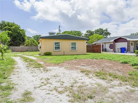 4716 29th Avenue Vero Beach FL 32967