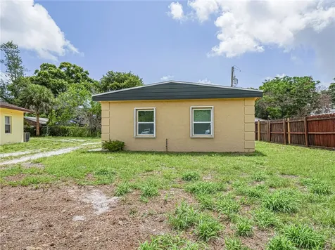 4716 29th Avenue Vero Beach FL 32967