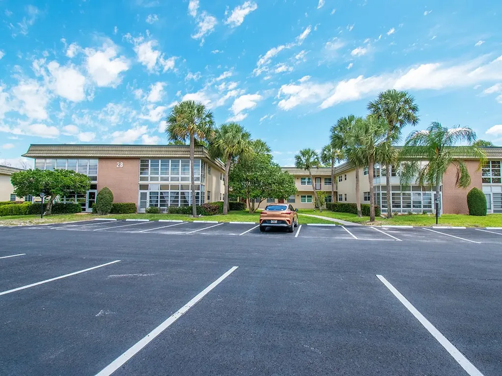 28 Vista Gardens Trail Vero Beach FL 32962