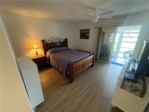 37 Pine Arbor Lane Vero Beach FL 32962