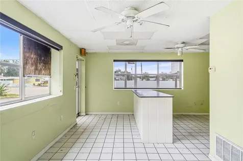 725 12th Street Vero Beach FL 32960