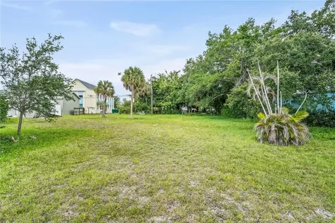 725 12th Street Vero Beach FL 32960
