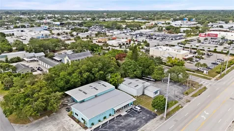 725 12th Street Vero Beach FL 32960