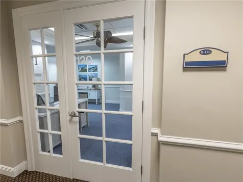 1555 Indian River Boulevard Vero Beach FL 32960
