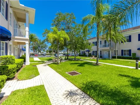 1555 Indian River Boulevard Vero Beach FL 32960