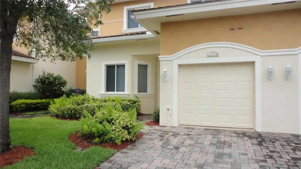 2582 Langrove Lane SW Vero Beach FL 32962