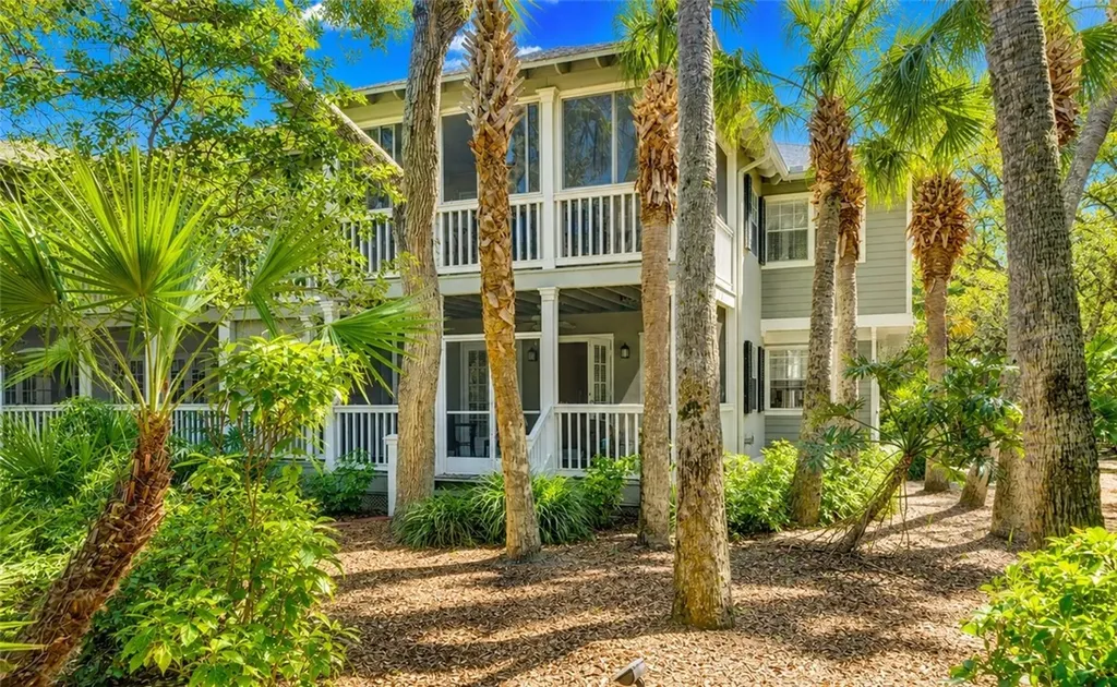 1275 Winding Oaks Circle E Vero Beach FL 32963