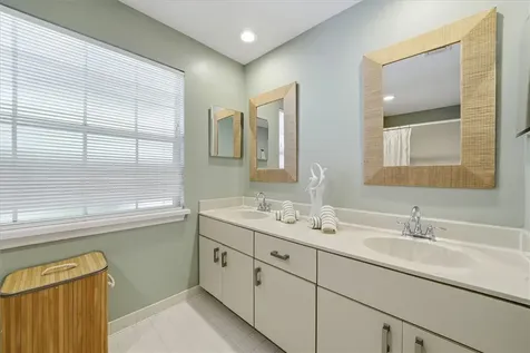 1275 Winding Oaks Circle E Vero Beach FL 32963