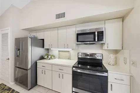 1275 Winding Oaks Circle E Vero Beach FL 32963