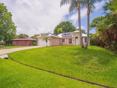 846 Wentworth Street Sebastian FL 32958