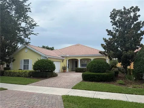 5422 Barbados Square Vero Beach FL 32967