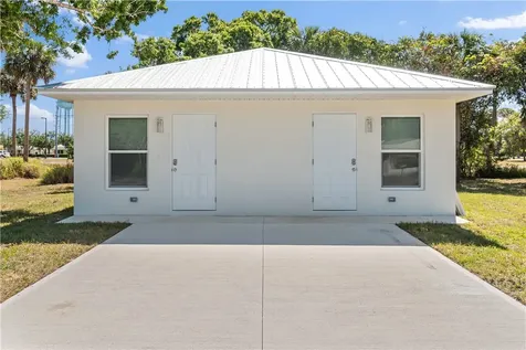 4576 30th Avenue Vero Beach FL 32967