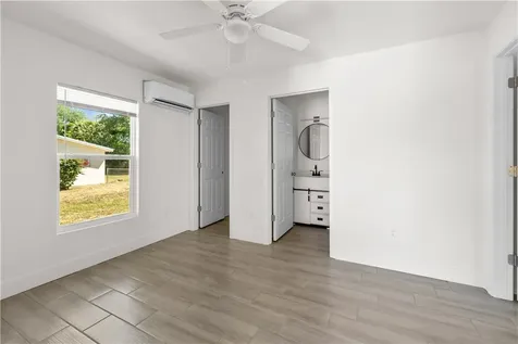 4576 30th Avenue Vero Beach FL 32967