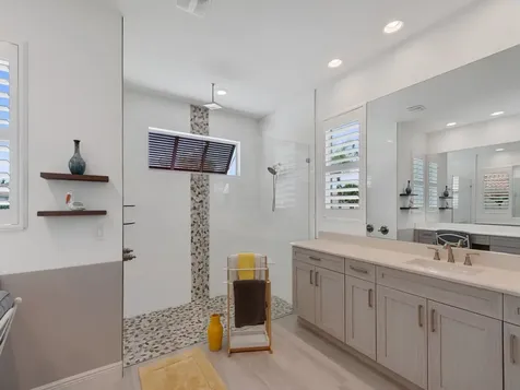 8220 Halbert Lane Vero Beach FL 32968