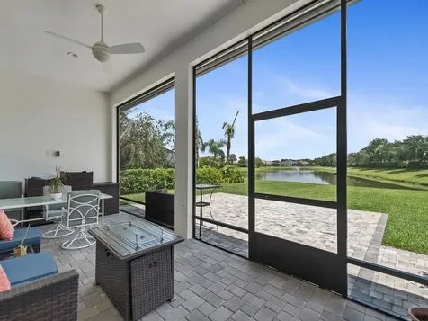 8220 Halbert Lane Vero Beach FL 32968