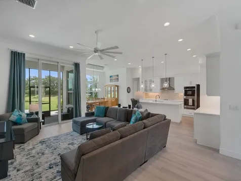 8220 Halbert Lane Vero Beach FL 32968