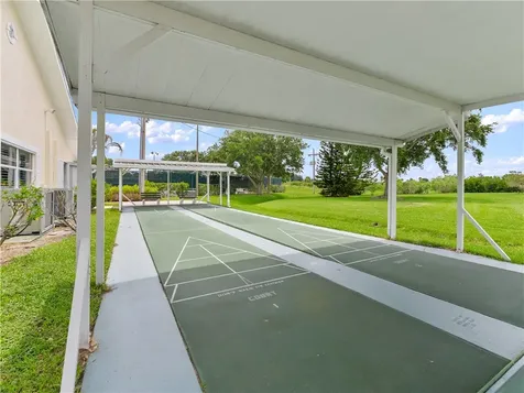 625 W Lake Jasmine Circle Vero Beach FL 32962