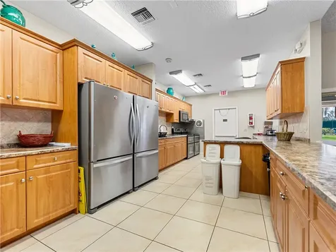 625 W Lake Jasmine Circle Vero Beach FL 32962
