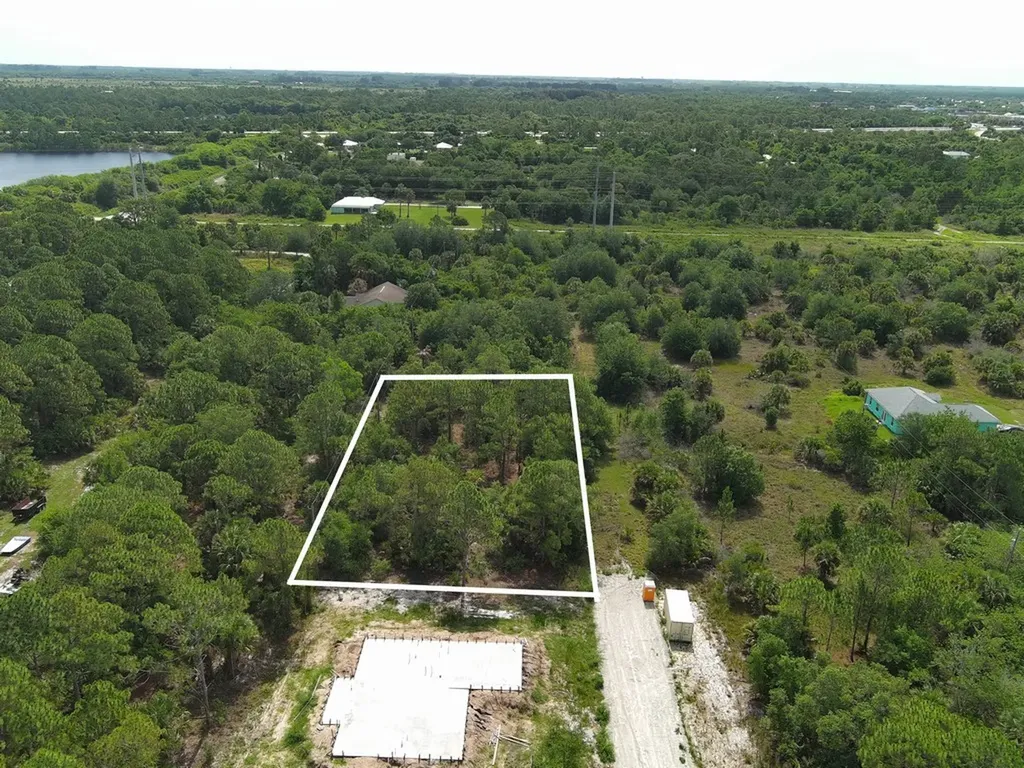 9710 24th Street Vero Beach FL 32966