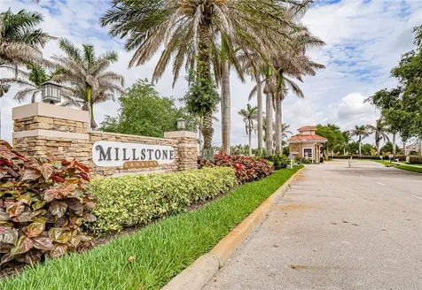 1750 Berkshire Circle SW Vero Beach FL 32968