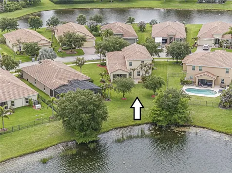 1750 Berkshire Circle SW Vero Beach FL 32968