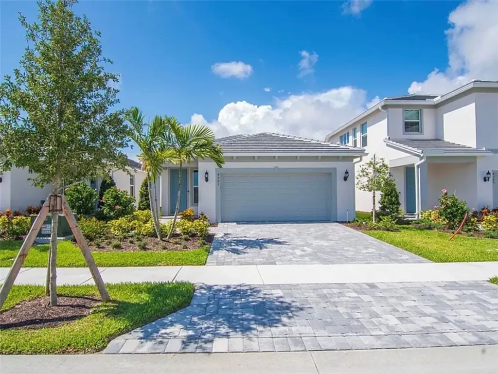 4501 Nautilus Circle Vero Beach FL 32967