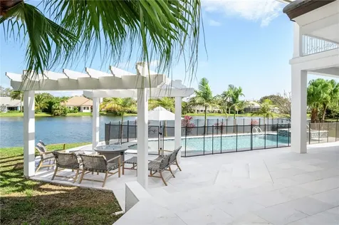 266 Riverway Drive Vero Beach FL 32963