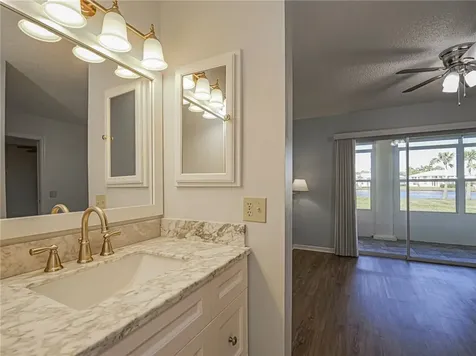 464 Grove Isle Circle Vero Beach FL 32962
