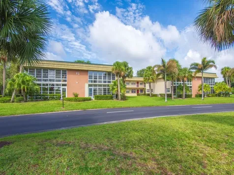 45 Vista Gardens Trail Vero Beach FL 32962
