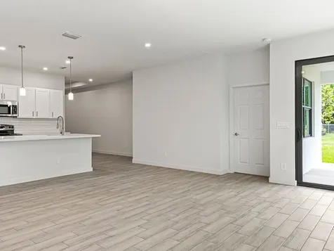 7704 Pacific Avenue Fort Pierce FL 34951