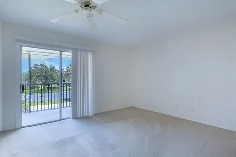 75 Royal Oak Court Vero Beach FL 32962