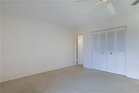 75 Royal Oak Court Vero Beach FL 32962