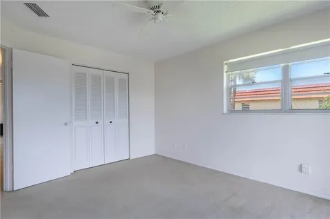 75 Royal Oak Court Vero Beach FL 32962