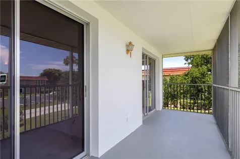 75 Royal Oak Court Vero Beach FL 32962